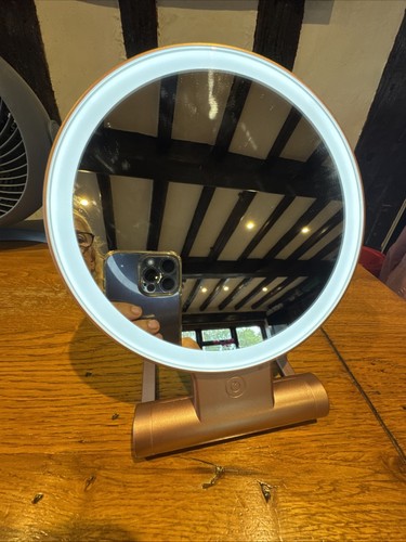 Magnifying travel mirror - travel, with